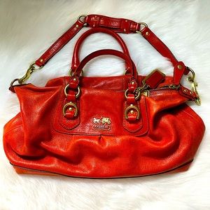 Vintage style Coach purse. Gently used. Great condition. Final sale.